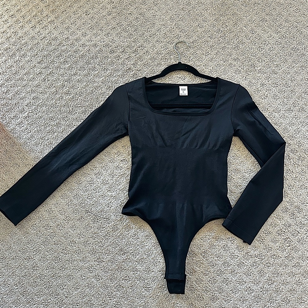 BRAND NEW BLACK SINGE DETAIL LONG SLEEVE BODY SUIT - SNATCH WAIST - SIZE XL⭐️💋